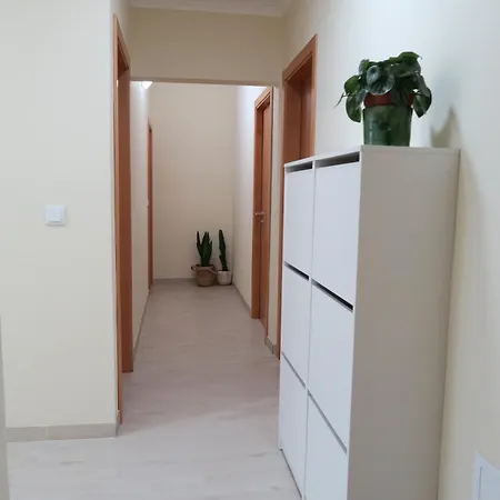 Modern - Ground Floor Hotel Lisbona