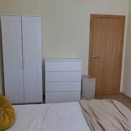 Modern - Ground Floor מלון